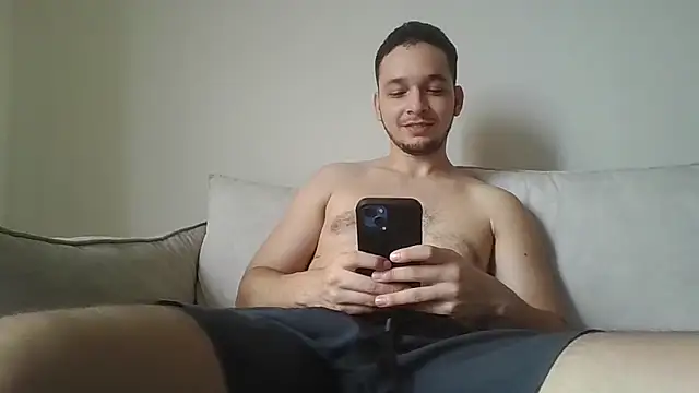 Snapshot of LabronsAd chatting on 30, 10, 2025 LabronsAd online show from 30, 10, 2025