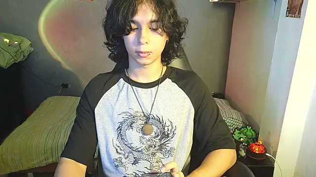 Snapshot of kairozz chatting on 8, 3, 2025 kairozz online show from 8, 3, 2025