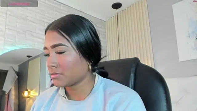 nicole  parker1 online show from 19, 2, 2025