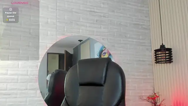 nicole  parker1 online show from 13, 3, 2025