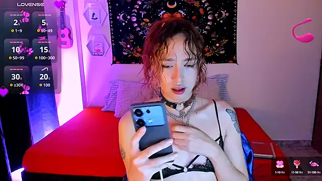 Snapshot of sophieMarshall01 chatting on 1, 10, 2025 sophieMarshall01 online show from 1, 10, 2025