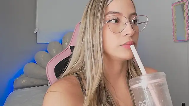 Issabela G1 online show from 28, 3, 2026