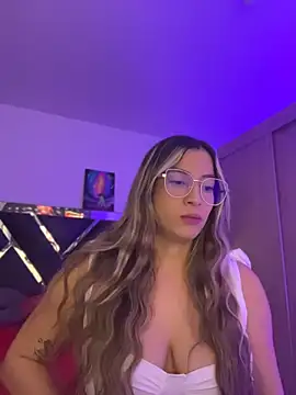 Snapshot of Issabela_G1 chatting on 20, 7, 2026 Issabela G1 online show from 20, 7, 2026
