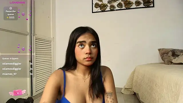 Snapshot of julieta_aguilar1 chatting on 16, 1, 2025 julieta aguilar1 online show from 16, 1, 2025