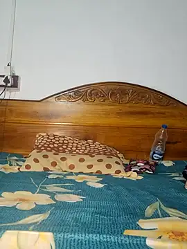 Snapshot of royaldoll-143 chatting on 22, 12, 2024 royaldoll-143 online show from 22, 12, 2024