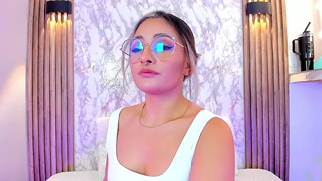 Nanda Vixen online show from 21, 2, 2025