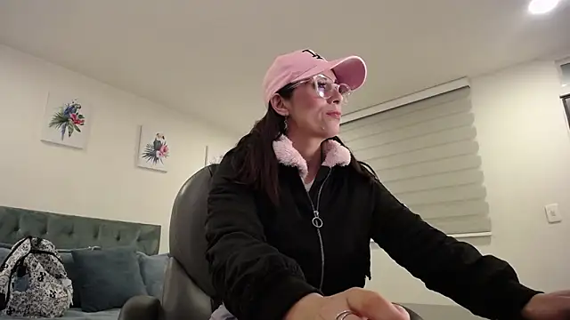 Nami sunny online show from 23, 3, 2025