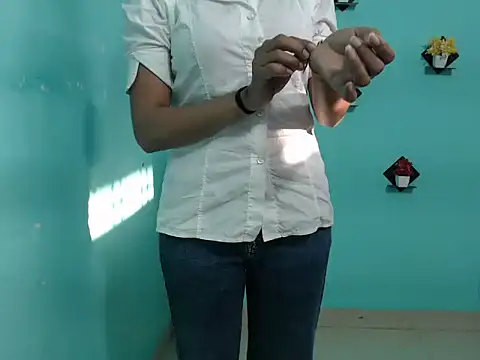 Yashi online show from 20, 2, 2025