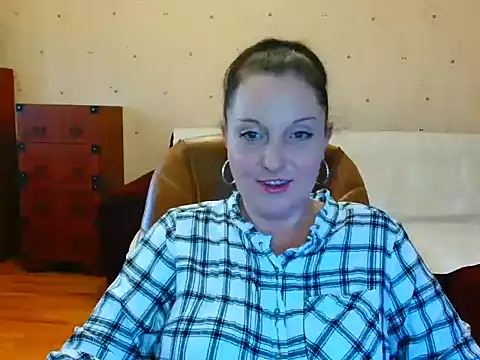 Alice3694 online show from 20, 1, 2025