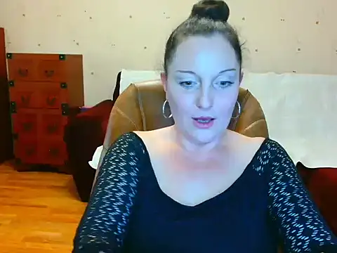 Alice3694 online show from 1, 2, 2025