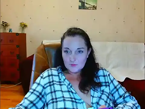 Alice3694 online show from 12, 10, 2025