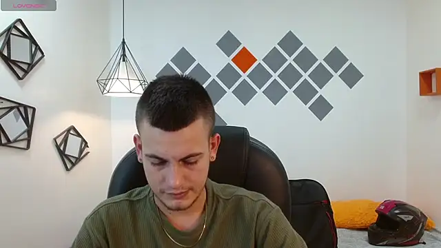 Cerokershelby online show from 3, 1, 2025