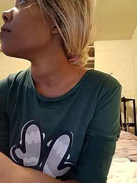 TickleMeKink online show from 5, 3, 2025