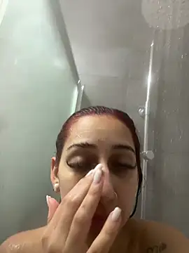 julialupato1606 online show from 16, 4, 2026