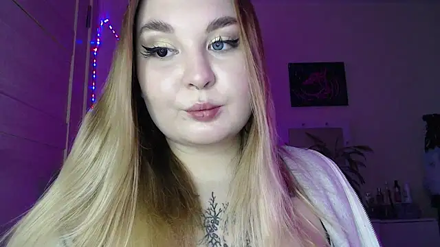 Greeenfriends6969 online show from 8, 2, 2025