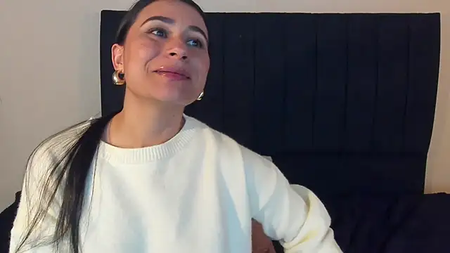 ChloeTurner  online show from 29, 1, 2025