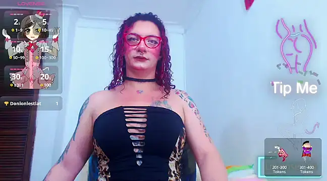 Skarleth77 online show from 3, 2, 2025