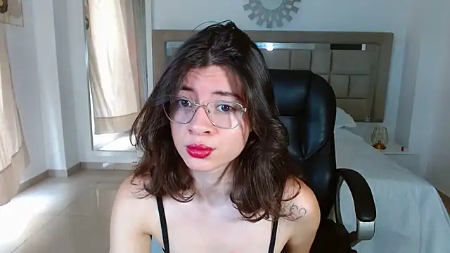 zoecruzz online show from 26, 11, 2025