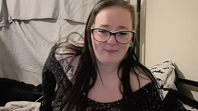 Snapshot of Bunny_Cummings chatting on 18, 5, 2026 Bunny Cummings online show from 18, 5, 2026