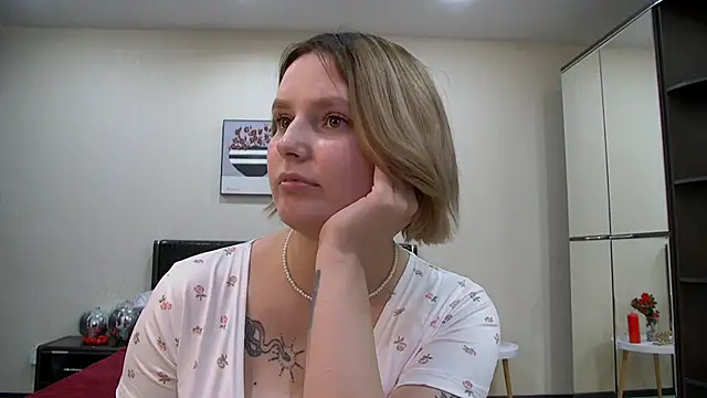 Snapshot of DianeMills chatting on 23, 1, 2025 DianeMills online show from 23, 1, 2025
