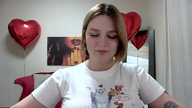 Snapshot of DianeMills chatting on 18, 2, 2025 DianeMills online show from 18, 2, 2025