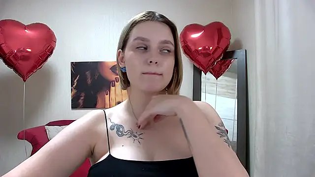 Snapshot of DianeMills chatting on 23, 2, 2025 DianeMills online show from 23, 2, 2025