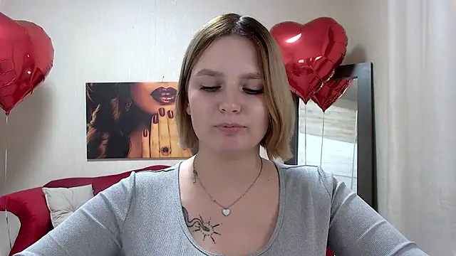 Snapshot of DianeMills chatting on 24, 2, 2025 DianeMills online show from 24, 2, 2025