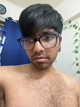 BoyzaraHatke online show from 8, 3, 2026