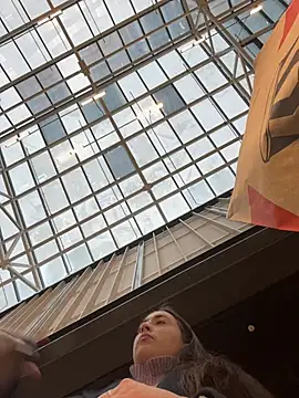 Holly Play online show from 23, 12, 2024