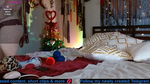 Snapshot of GoddessUltraViolet chatting on 25, 1, 2025 GoddessUltraViolet online show from 25, 1, 2025