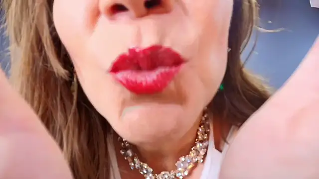 Snapshot of MelaniaKnauss chatting on 13, 1, 2025 MelaniaKnauss online show from 13, 1, 2025