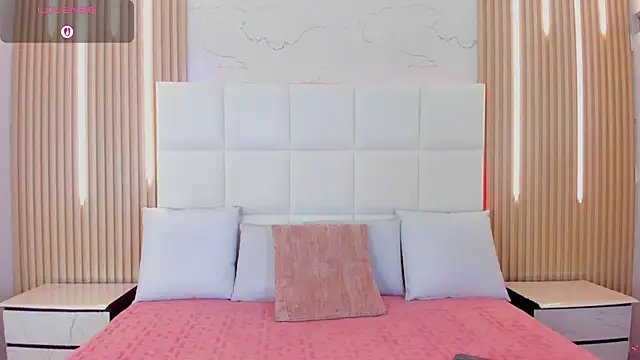 Iris Thompson  online show from 10, 3, 2026