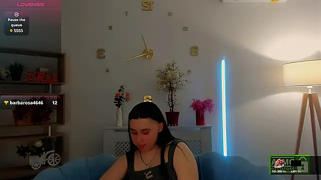 Snapshot of Dolly__Queen_ chatting on 22, 2, 2025 Dolly Queen online show from 22, 2, 2025