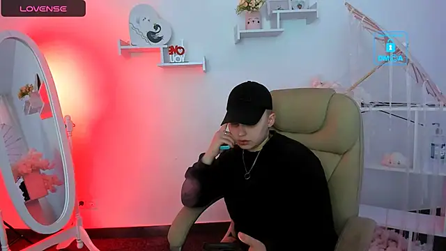 Snapshot of Dolly__Queen_ chatting on 26, 2, 2025 Dolly Queen online show from 26, 2, 2025