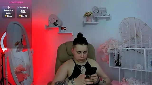 Snapshot of Dolly__Queen_ chatting on 12, 3, 2025 Dolly Queen online show from 12, 3, 2025