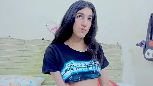 Evil Queen13 online show from 5, 12, 2025