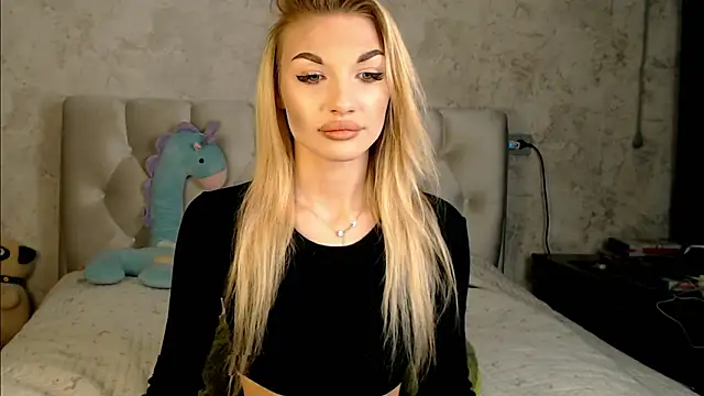 Snapshot of Ella_Milla chatting on 28, 2, 2026 Ella Milla online show from 28, 2, 2026