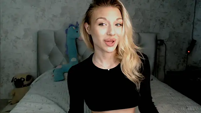 Ella Milla online show from 17, 7, 2026