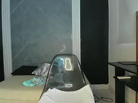 YummyDuooo online show from 1, 3, 2025