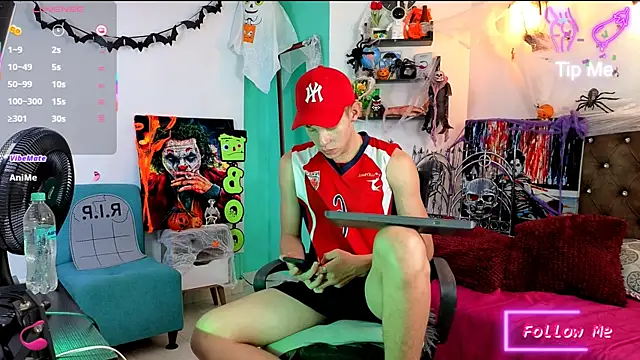 flowers18 online show from 15, 10, 2025