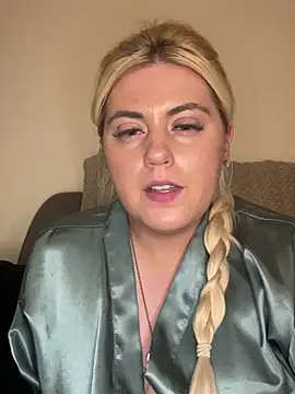 Blondiee3088 online show from 25, 2, 2025