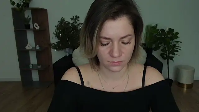 MariaSttone online show from 24, 1, 2025