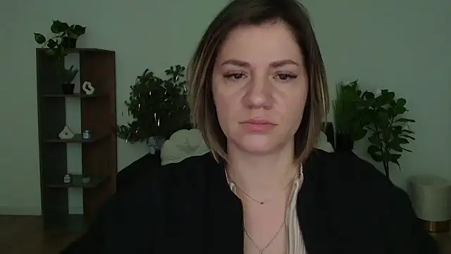 MariaSttone online show from 11, 2, 2025