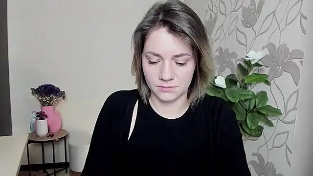 MariaSttone online show from 6, 3, 2025