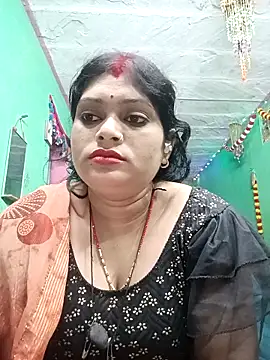 Snapshot of Chandni chatting on 4, 3, 2025 Chandni online show from 4, 3, 2025