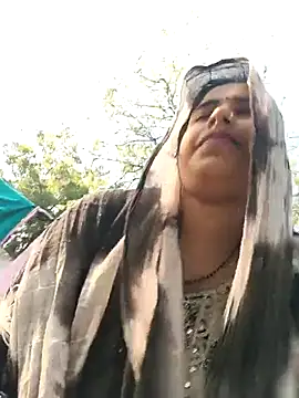 Snapshot of Chandni chatting on 20, 11, 2025 Chandni online show from 20, 11, 2025