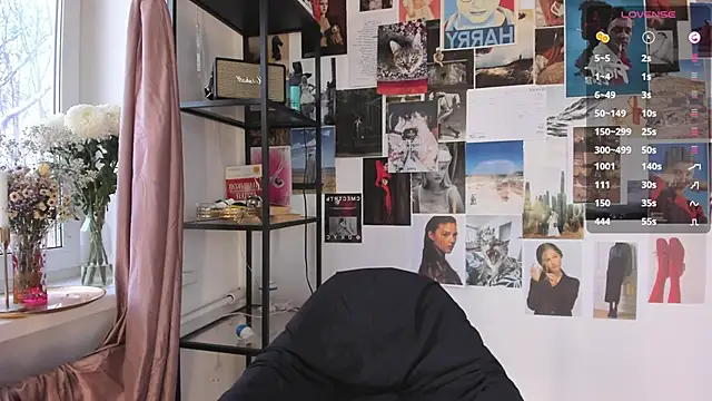 MonicaRocket online show from 6, 1, 2025