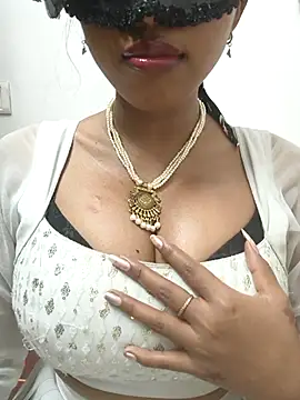 sandy naughty online show from 27, 2, 2025