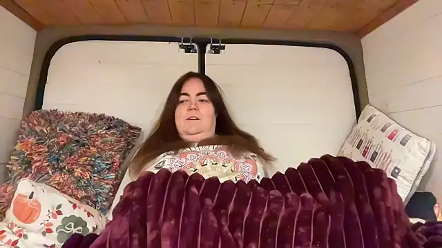 curvy-milf-abbie online show from 30, 11, 2025