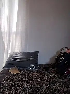 Emanuelle manu online show from 6, 2, 2025